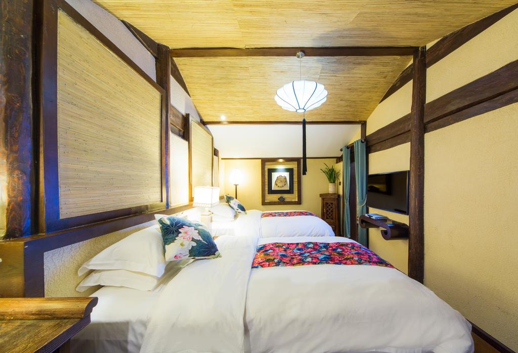 Lijiang Yuntian Palace Hotel Экстерьер фото